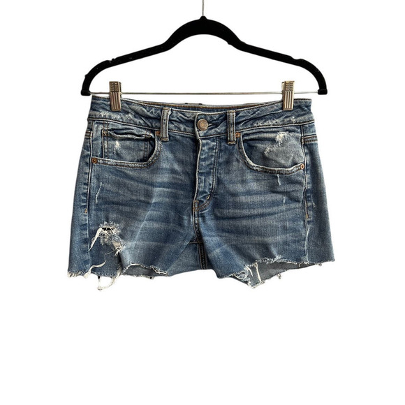 American Eagle Tomgirl Cutoff Denim Shorts Size 4 - Picture 1 of 7